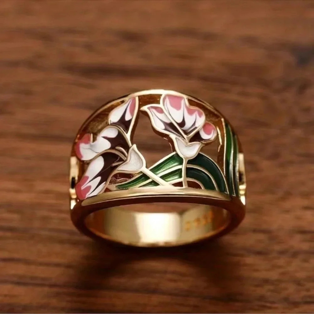 1 LEFT! 18K Gold Plated Wide Flower Ring - Picture 3 of 6